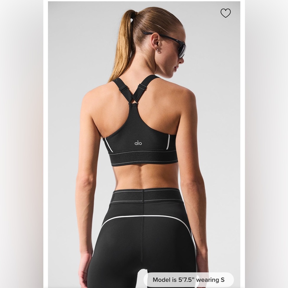 ALO Yoga Suit Up Set - Picture 11 of 12